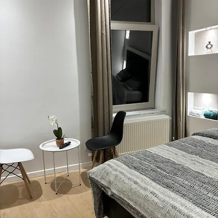 Appartement Ubuntu House - Charleroi Extérieur photo