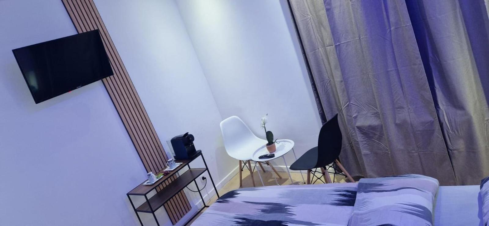 Homestay Ubuntu House - Charleroi